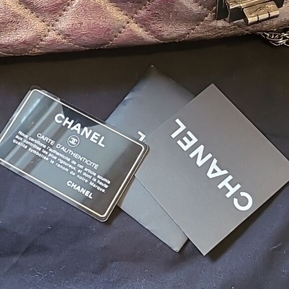 CHANEL Reissue Flap Bag Quilted Metallic Aged Calfskin 2.55 - Picture 15 of 17